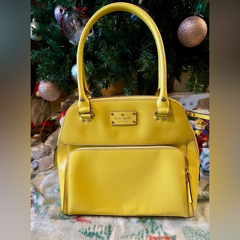 Kate Spade Wellesley Maeda
Leather Tote Bag Satchel, Sultan
Yellow EUC